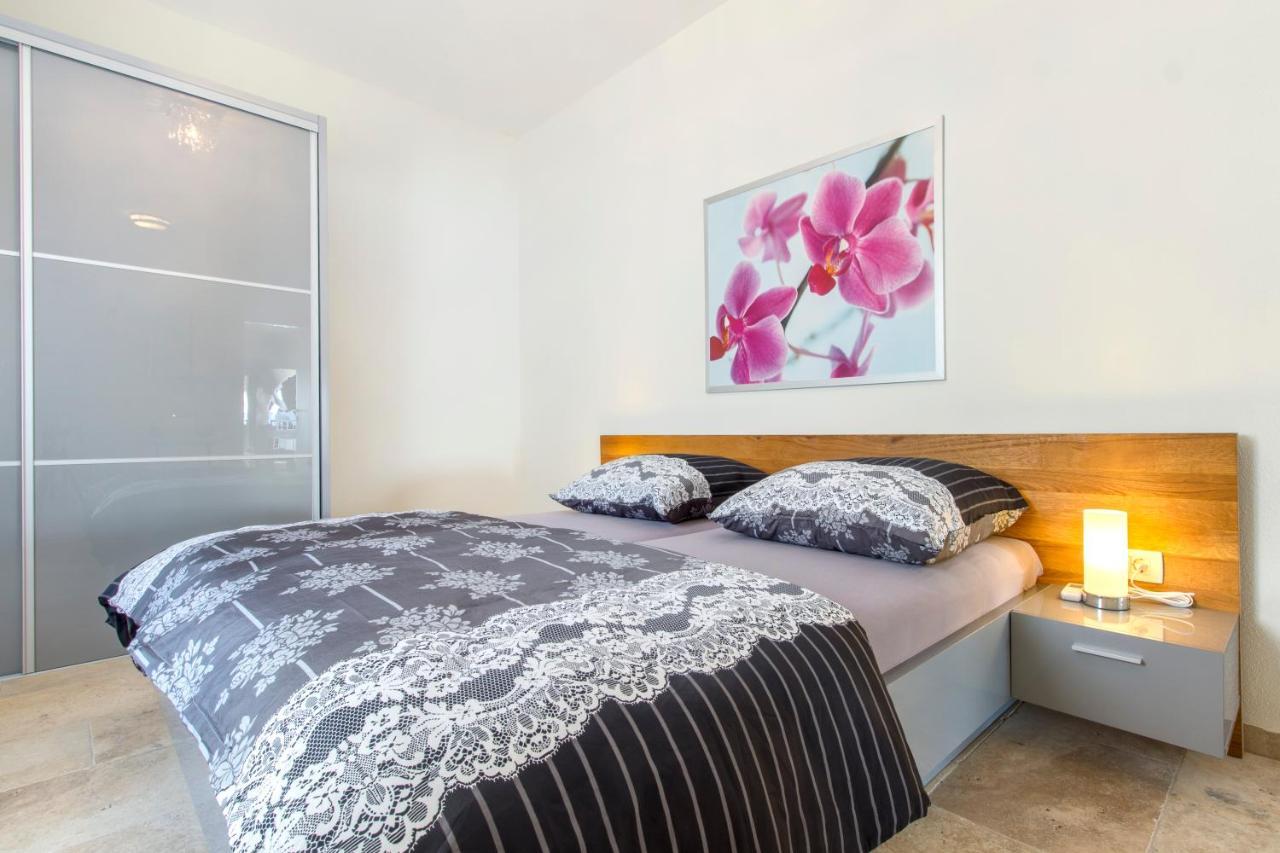 Apartmán Dalmata Lounge Starigrad Paklenica Exteriér fotografie