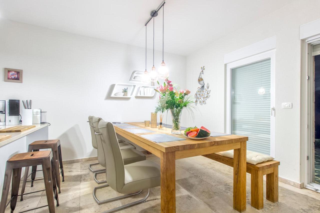 Apartmán Dalmata Lounge Starigrad Paklenica Exteriér fotografie