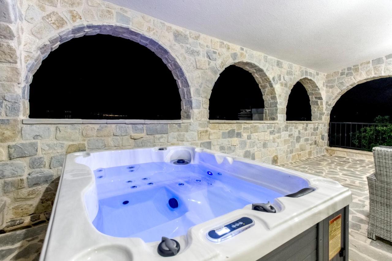 Apartmán Dalmata Lounge Starigrad Paklenica Exteriér fotografie