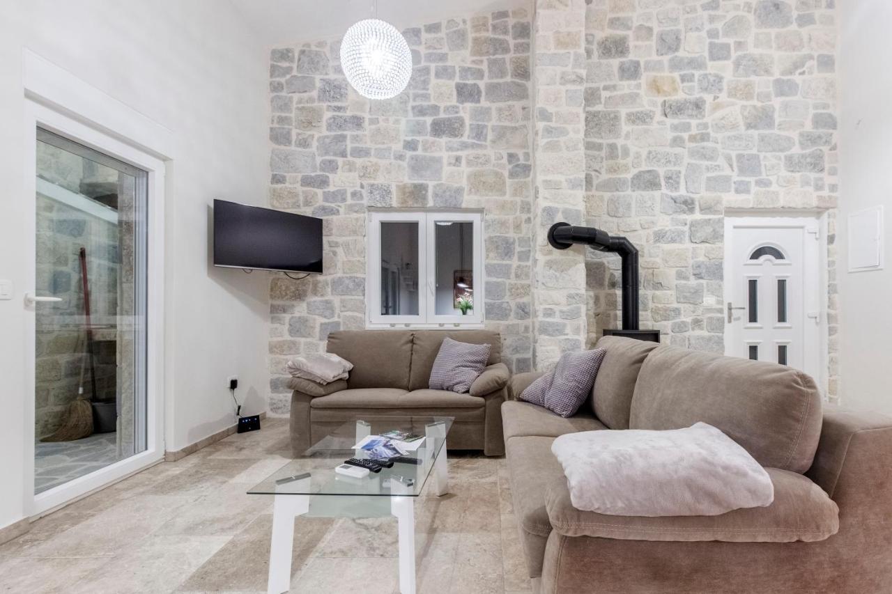 Apartmán Dalmata Lounge Starigrad Paklenica Exteriér fotografie
